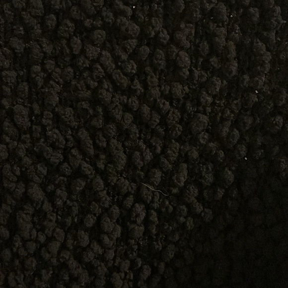 LOT #7 - Three XXL/2X Sweaters - Picture 6 of 11